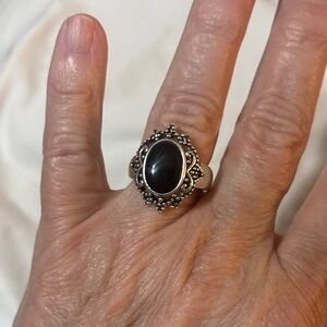 Elegant Black Silver Women's Ring